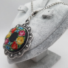 Petit Point El Nakışlı Kolye Roses İn Bloom