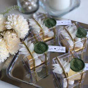 Mühür Detaylı Çikolata-badem Şekeri Kutusu