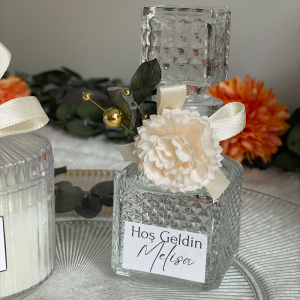 Şık Özel Gün Hediyeliği  Kolonya