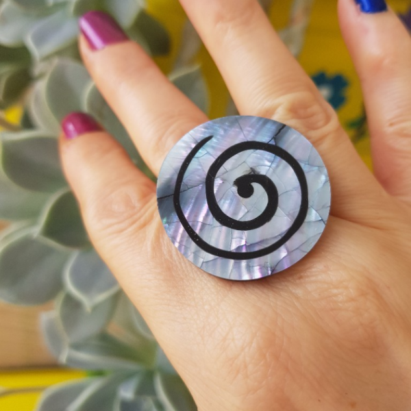 Spiral Desenli Sedef Yüzük