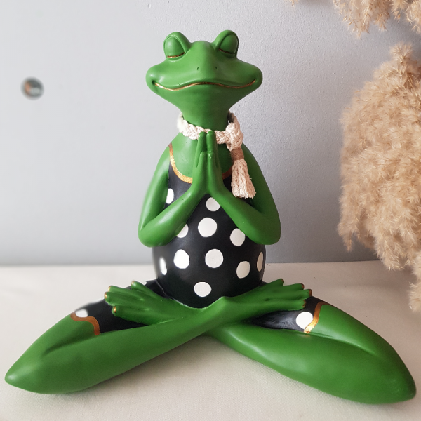 Yoga Yapan Kurbağa 