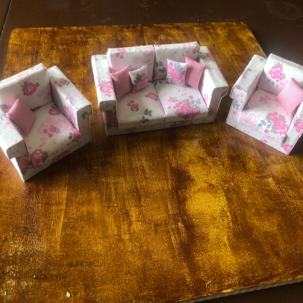 Minyatür Pembe Çiçekli Koltuk Takımı
