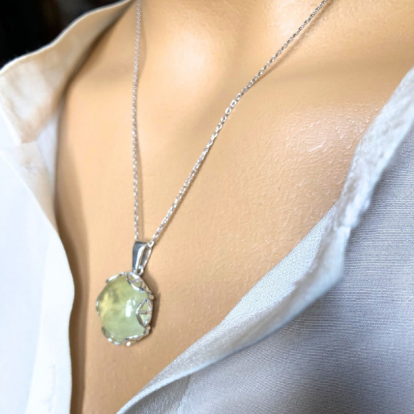 Tasarım Gümüş Labradorite Doğaltaş Kolye