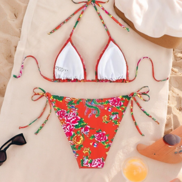 Çiçekli Bikini Takımı
