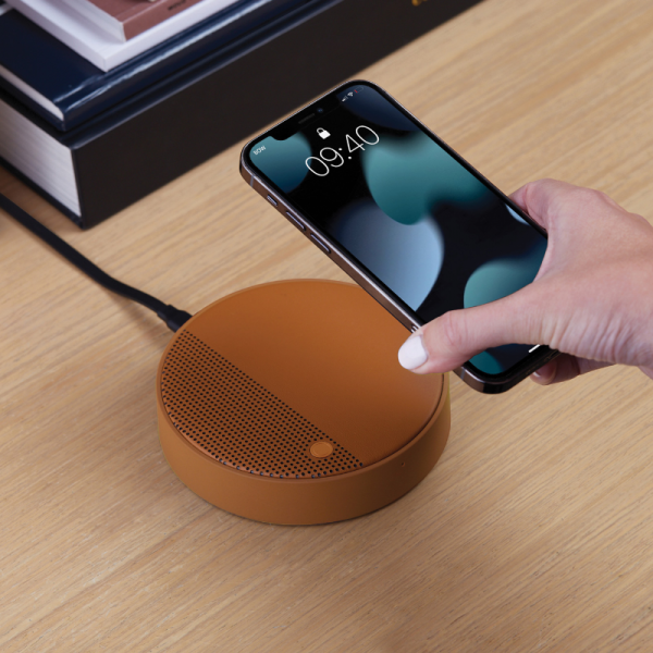 Lexon Oslo Energy + Kablosuz Şarj Cihazı Ve Bluetooth Hoparlör Kahverengi