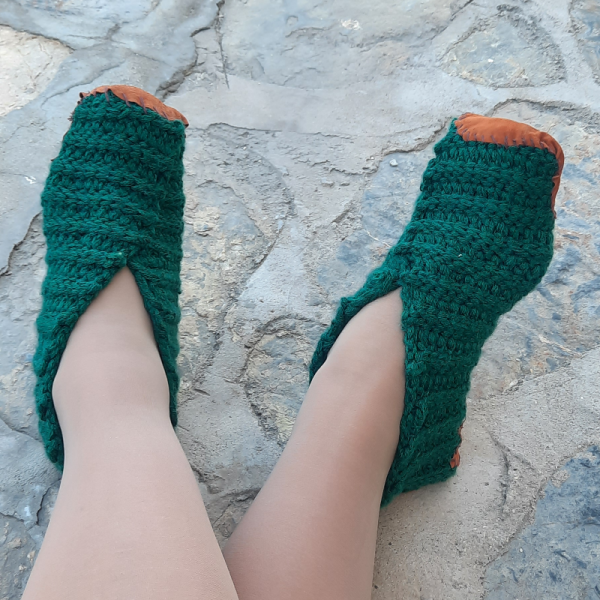 Yeşil Kahverengi Tabanlı Tığ Dokuma El İşi  Unisex Çarık Ev Ayakkabısı