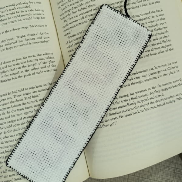 İskambil Kanaviçe Kitap Ayracı