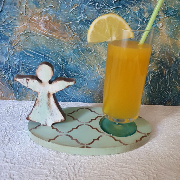 Melekli Yeşil Ahşap Fincan Altlığı Sunumluk 
