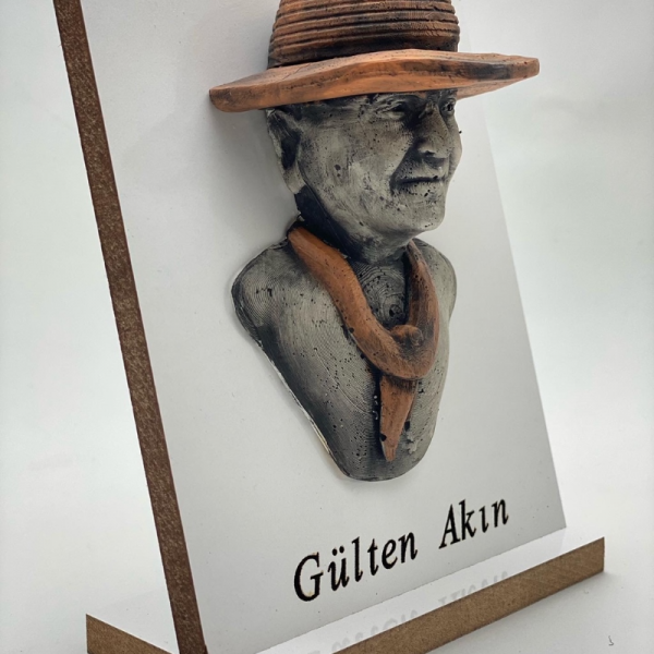 Gülten Akın Özel Tasarım Ayaklı 3d Tablo