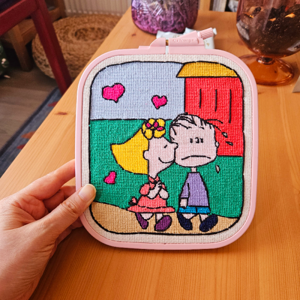 Peanuts Desenli El İşlemesi Tablo
