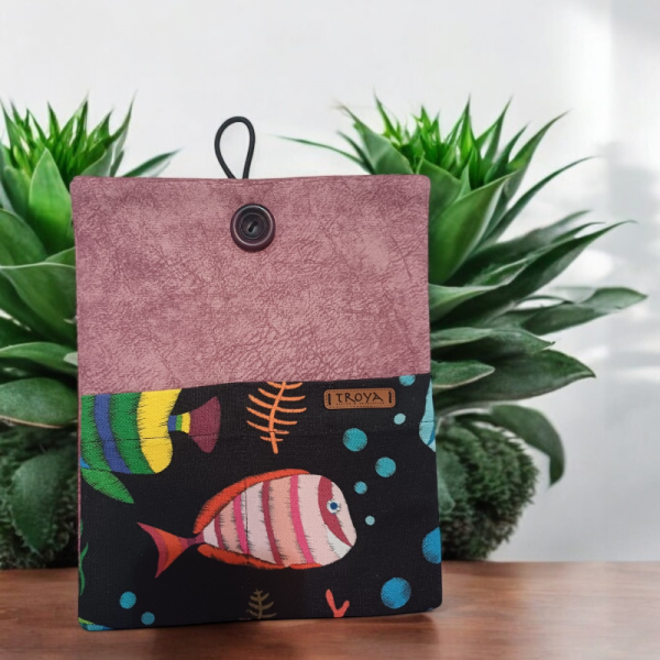 Kitap / Tablet / E-book Reader Kılıfı - Rengarenk Baliklar / Mor Renk 
