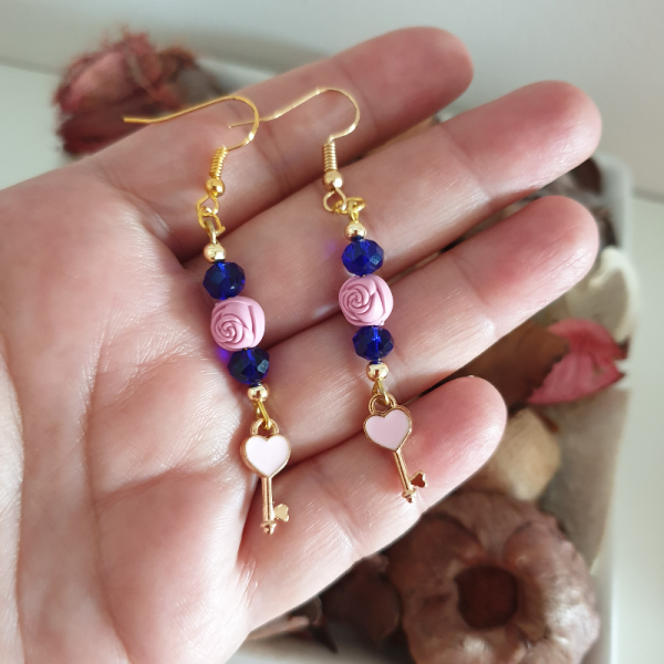 Kristal Taşlı Kalp Anahtar Charm Küpe