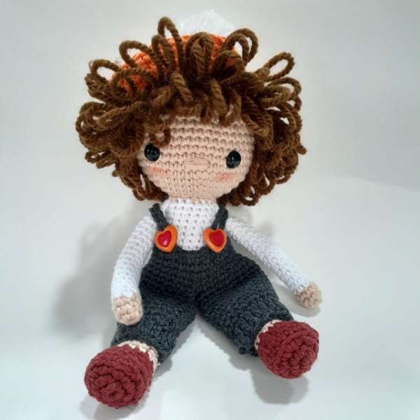 Tulumlu Mini Erkek Bebek Amigurumi Oyuncak (25cm)