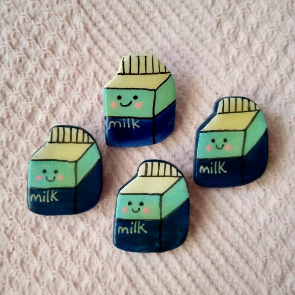 Milk Box Serami̇k Ki̇li̇ Broş