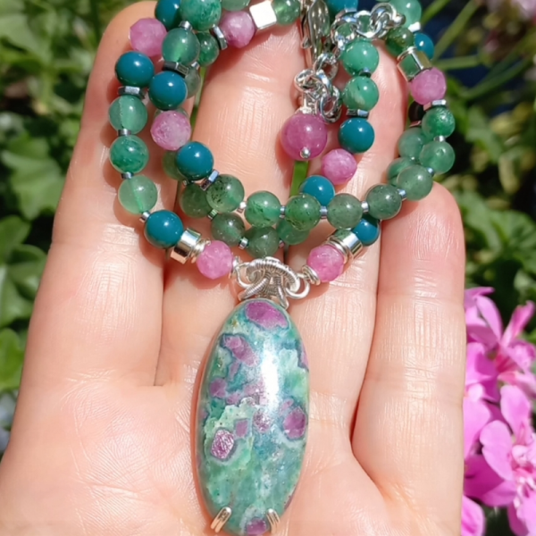 Ruby Fuchsite El Yapımı Kolye