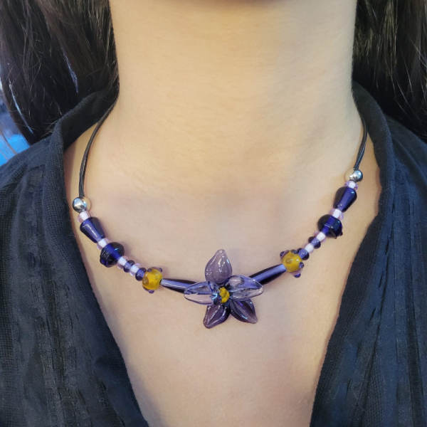 Murano Lotus Kolye