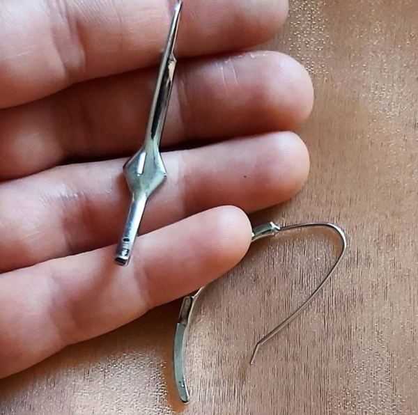 Taş Kaplı Minimal Gümüş Kaplama Küpe