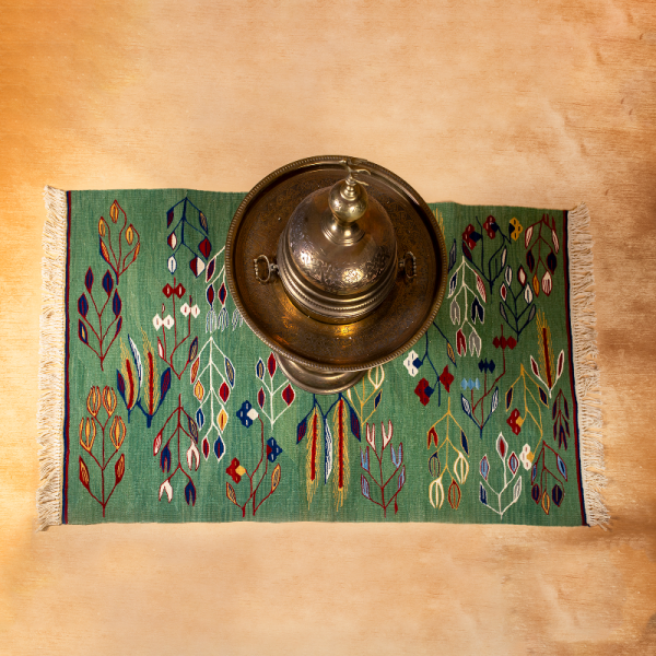 Lale Başak Yeşil Yün El Dokuması Kilim