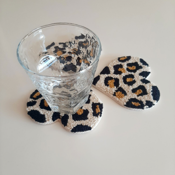 Leopar Kalpli Bardak Altlığı