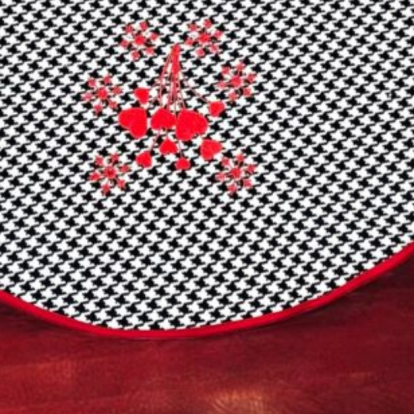 Kardan Adam Nakişli Çam Ağaci Örtüsü 95 Cm