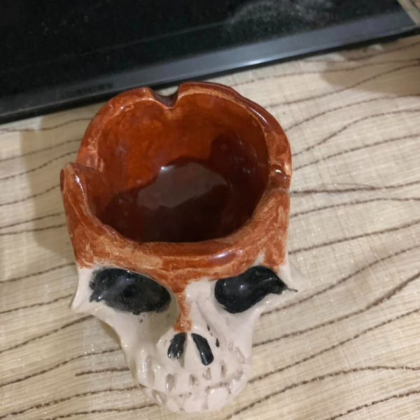 Kuru Kafa Kül Tablası
