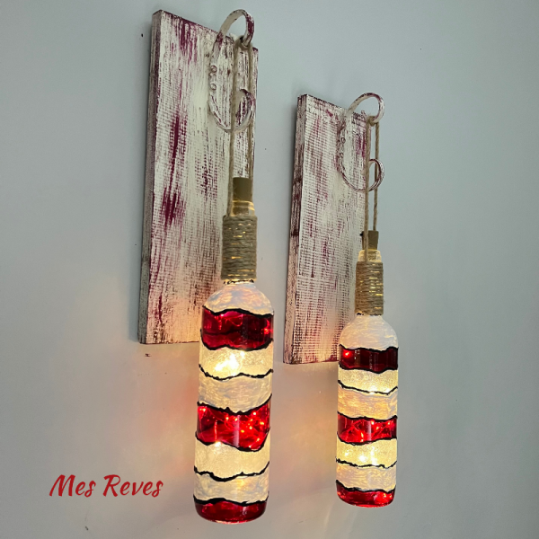 Peri Led Işıklı Ahşap Dekorlu, Vitray El Boyama Kırmızı Beyaz Renkli Şarap Şişesi Aplik 2 'li Set