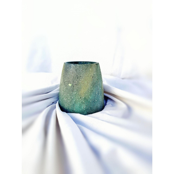 Konik, Cam Parçacıklı Beton Saksı / Mumluk / Yeşil-Sarı