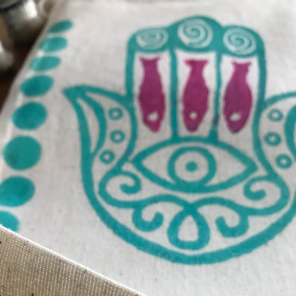 Özel Tasarimli  El Baskili Hedi̇yeli̇k Paketleme  Kese