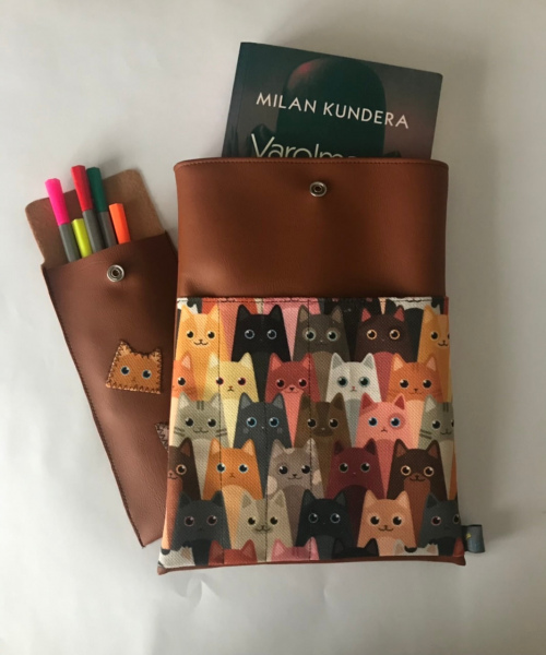 Kediler Kitap Kesesi ve Kalemlik