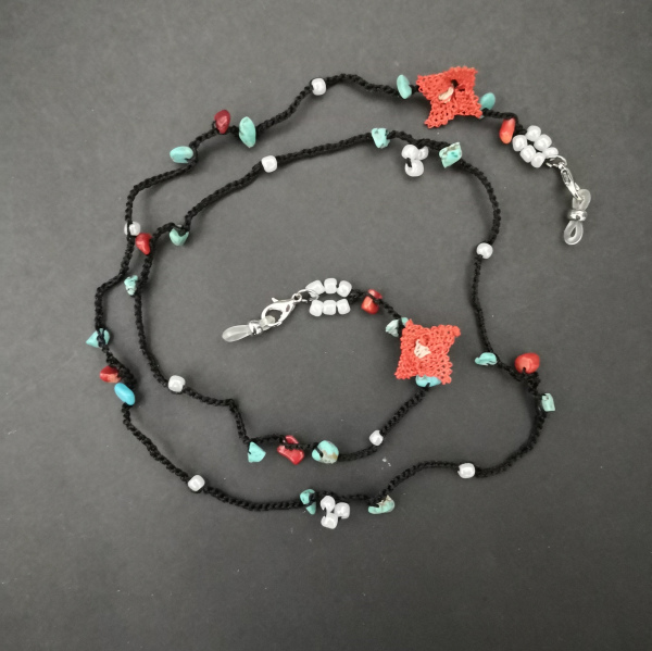 Kırmızı Gözlük İpi, Maske Tutucu 