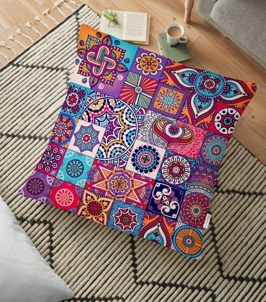 Renkli Mozaik Desenli Yer Minderi Kılıfı - 70 x 70 cm